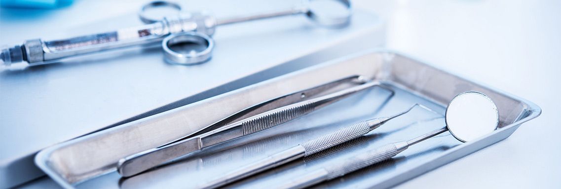 Clínica Dental Valentín Ojeda instrumentos odontológicos